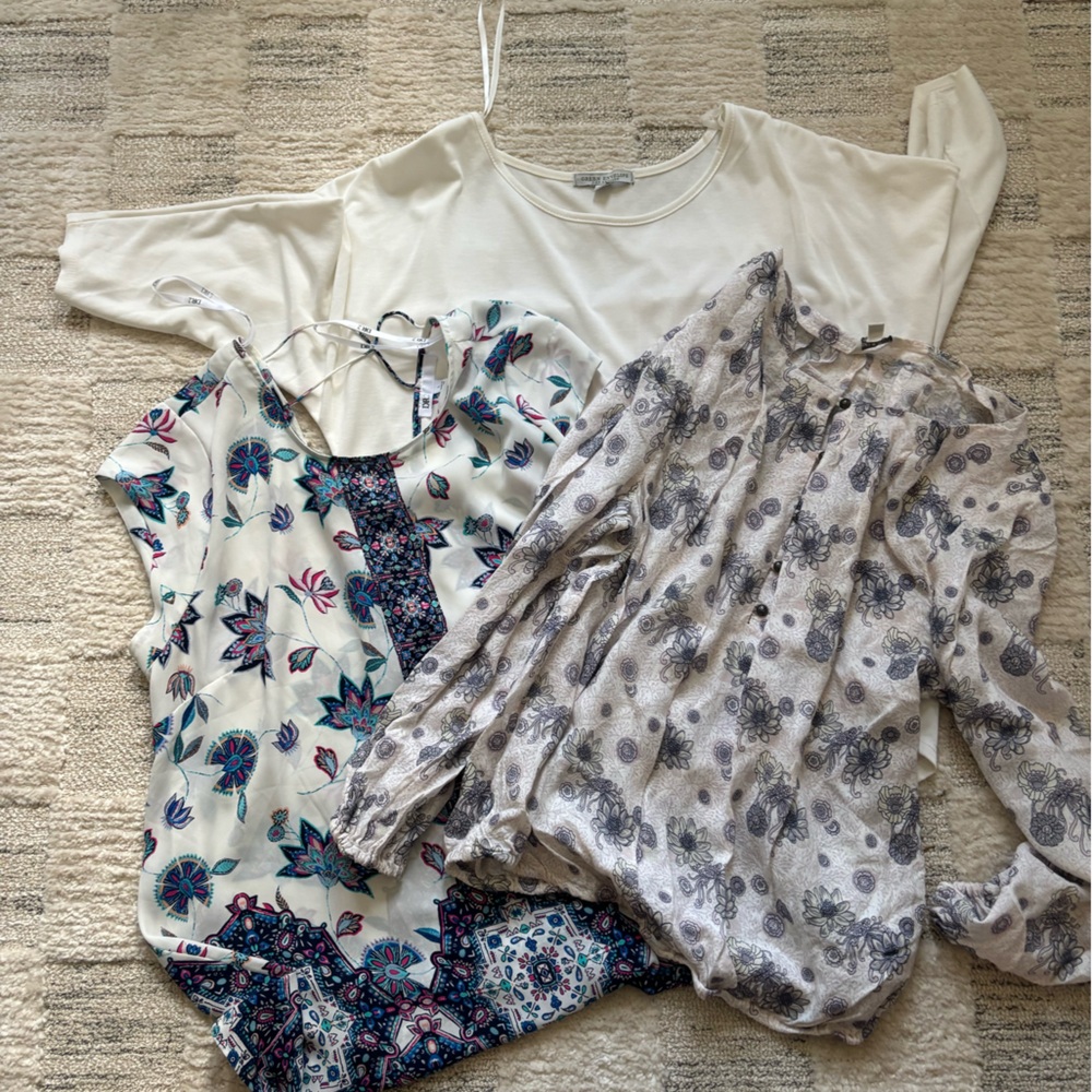 Floral and White Women's Tops Set